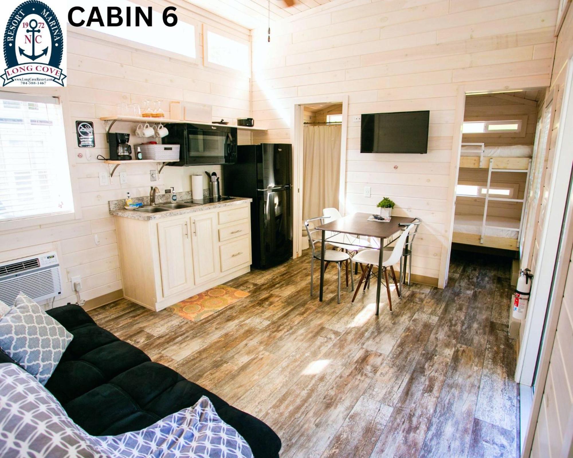 Long Cove Resort And Marina Charlotte Room photo